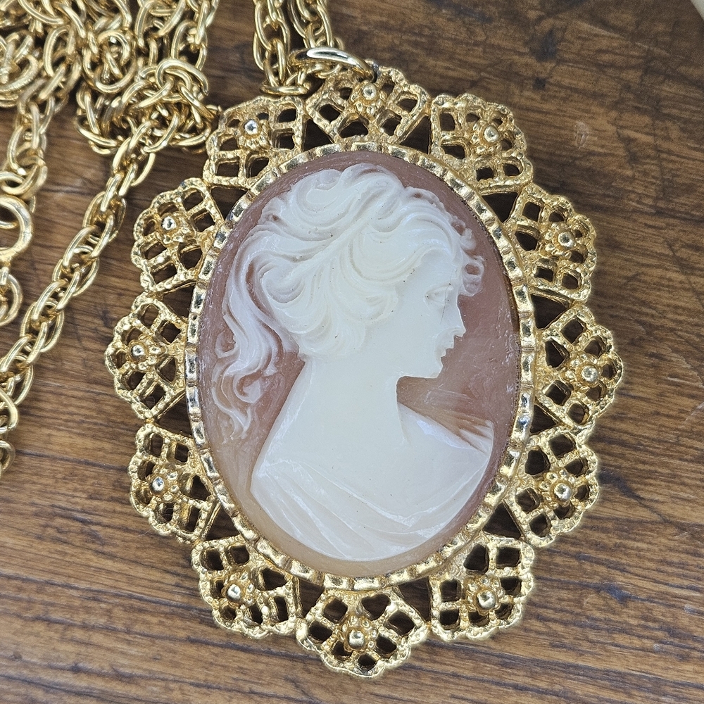 Vintage Faux Cameo Pendant Ponytail Girl in Gold-tone Setting on Chain